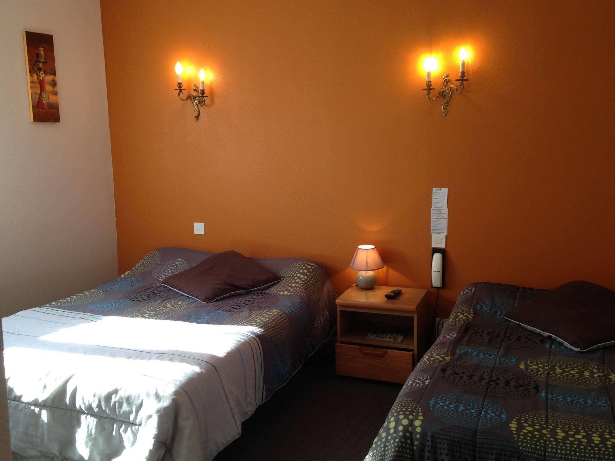 Hotel & Cantine De La Plage Les Sables-dʼOlonne Kültér fotó